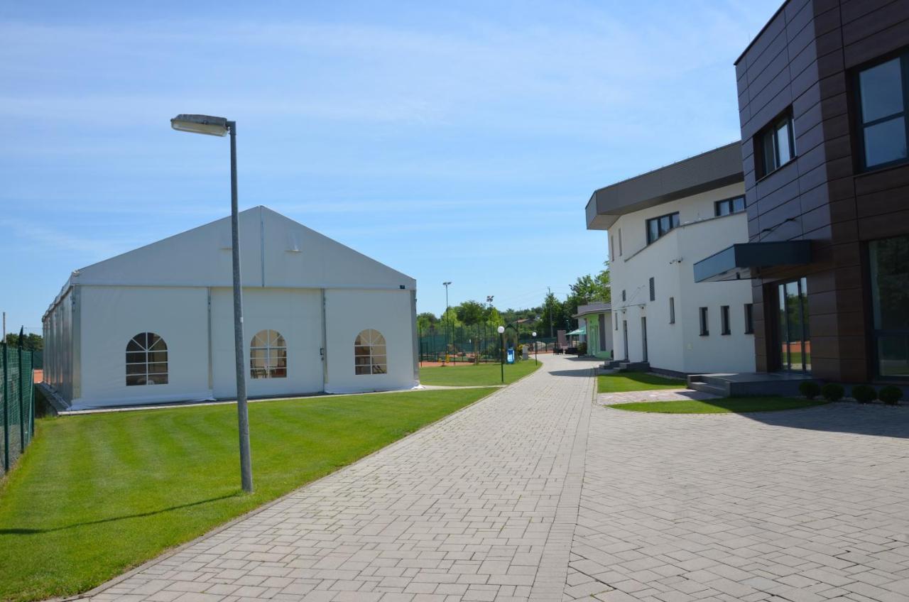 Penzion Rocket Club Лученец Экстерьер фото